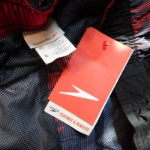 Speedo Floral Stretch Men's Board Shorts New - Picture 2 of 5